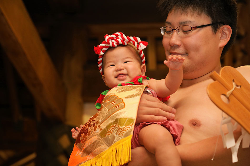 越中 泣き笑い 赤ちゃん相撲
